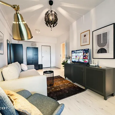 Apartment 505 *