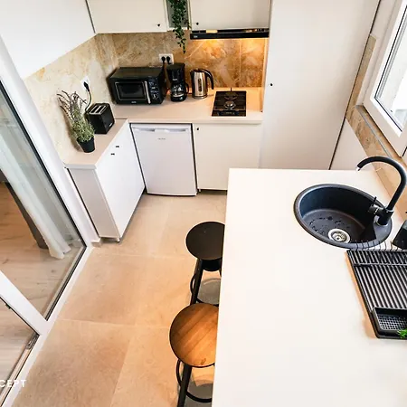 505 Apartment *